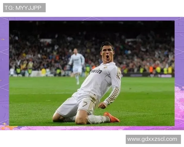 球星亲足球背后的故事与情感探析：他们与足球的深厚羁绊