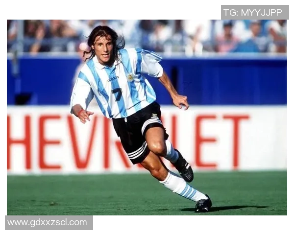 穿上5号球衣的足球传奇人物盘点与辉煌历程